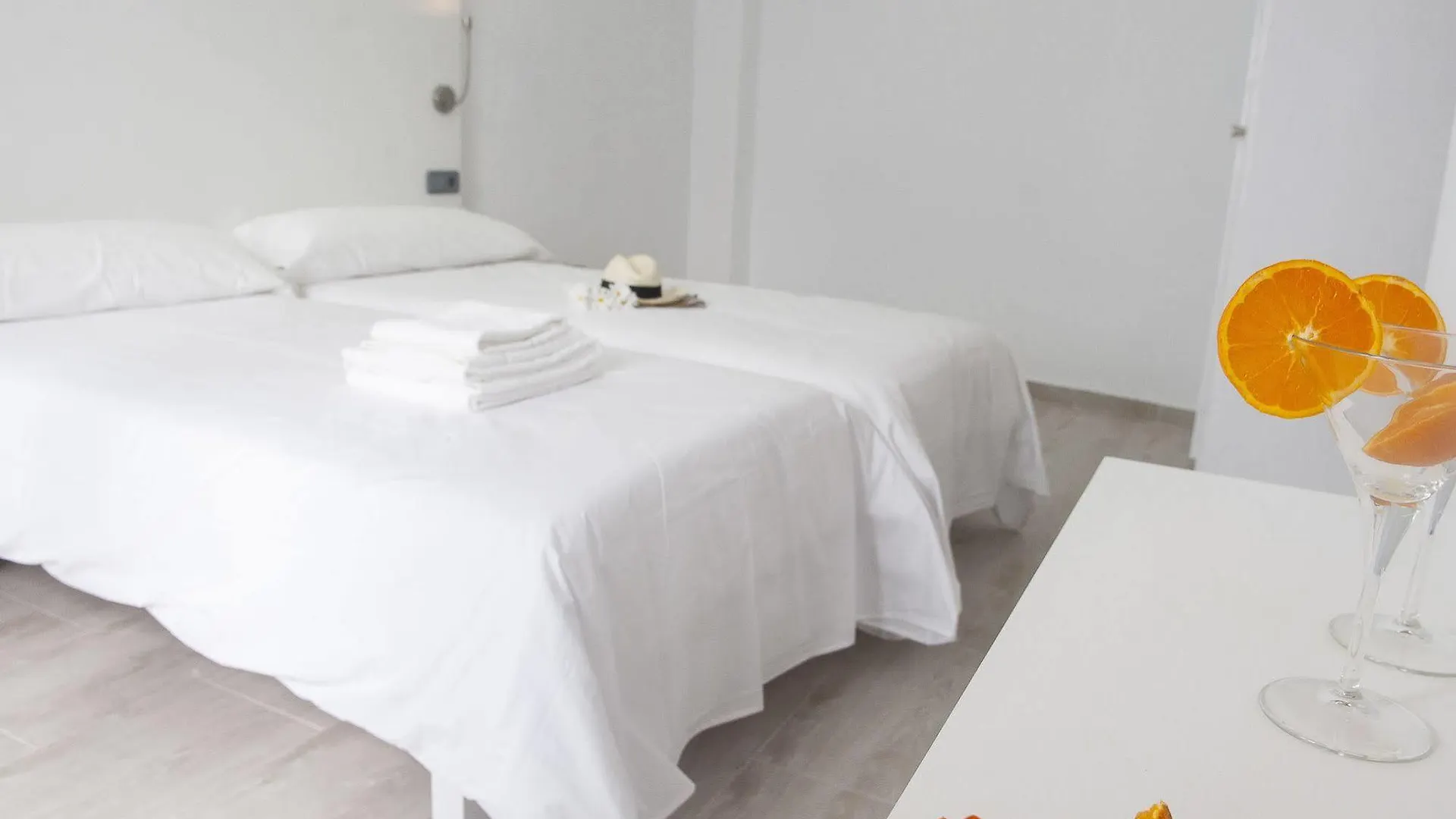 Hostal Boho By Kenkohotels Cala Ratjada  Cala Ratjada (Mallorca)